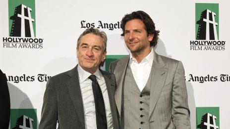 Робърт Де Ниро завижда на  Леонардо ди Каприо