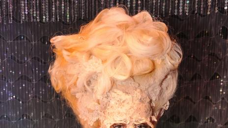 Розов диамант за Блу Айви