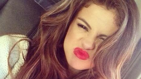 Селена обяви социалната мрежа за токсична