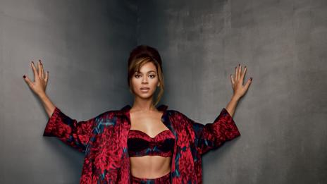 Кралицата Би! Бионсе управлява света!