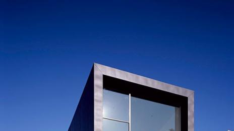 Съвременна къща в минималистичен стил