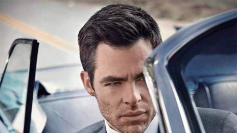 Синеокият „дявол“ Крис Пайн дава заявка да се превърне истински секссимвол