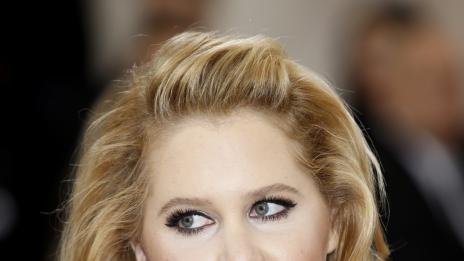 Ейми Шумър – първата жена в Топ 10 на комиците по приходи