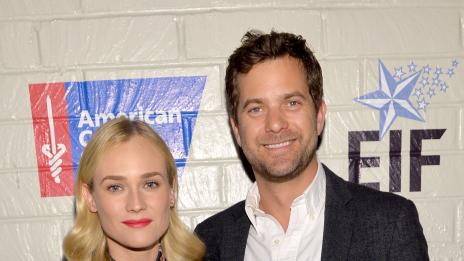 В дома на Даян Крюгер и Джошуа Джаксън