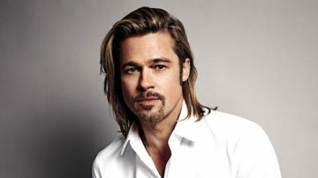 Ще се обзаведете ли с  мебелите на Брад Пит?