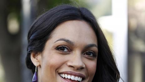 Дани Бойл се залюби с Росарио Доусън