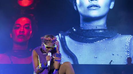 15 000 в ритъма на Рита Ора на плажа във Варна