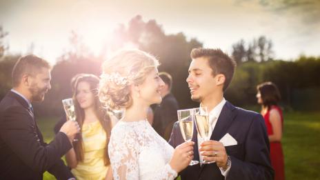 Каква е връзката между алкохола и брака?