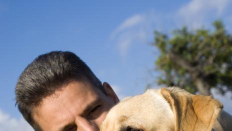 Какво да правите, ако партньорът ви обича кучето си повече от вас