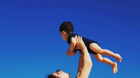 Безценни моменти: Мария Илиева с бебето в Маями