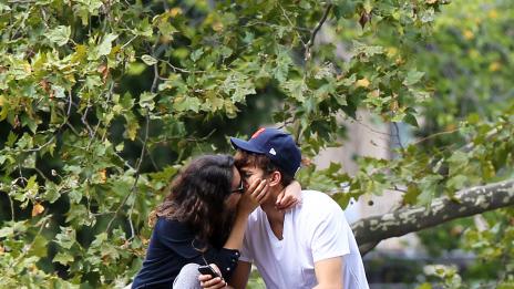 Аштън Къчър и Мила Кунис взимат уроци по танци