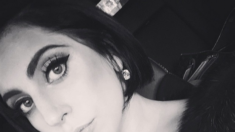 Лейди Гага с нова прическа за Свети Валентин