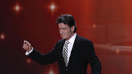 Чарли Шийн отново захапа играта на Кътчър