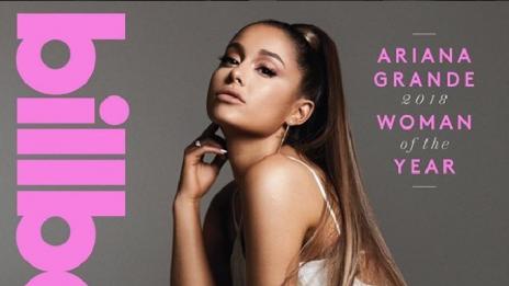 Ариана Гранде се татуира заедно с баба си