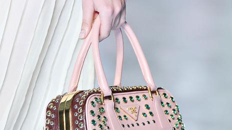 Блясък в краката, блясък в ръката