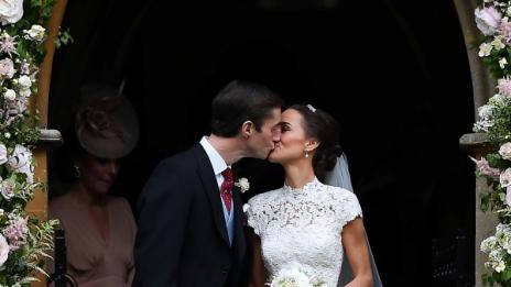 Пипа Мидълтън роди, с Джеймс си имат син