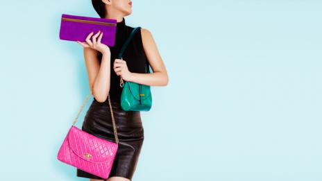 6 неща в дамската ви чанта, които може да спасят деня ви