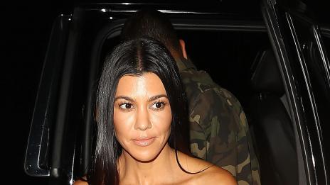 Папараци: Кортни Кардашян с младо гадже