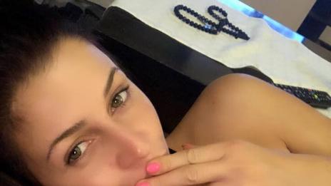 Изненадващо: Фолкпевицата Дебора е бременна!