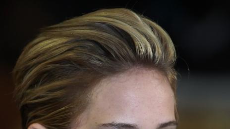 Дженифър Лорънс: Паднах по време на Оскарите, защото си мислех за кекс