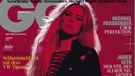 Без задръжки: Клои Кардашян в гореща сесия