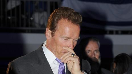 Терминаторът наистина се развежда