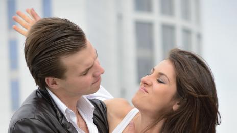 Признаци, че партньорът ви е обсебен от вас