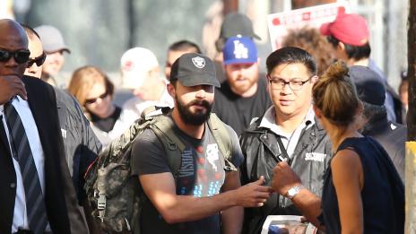 Шая Лебьоф тръгна по розов клин от ликра