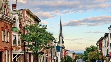 Хъдсън – ретро очарование на два часа от Ню Йорк