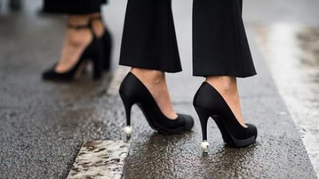 Жената е жена на висок ток