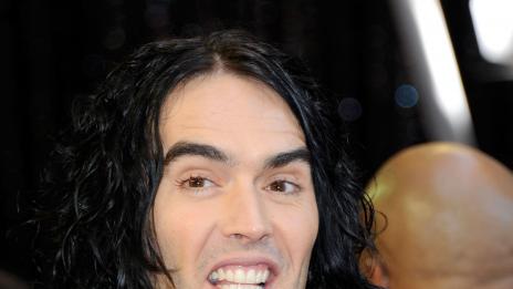 Уилям и Кейт не искат Ръсел Бранд, той пък ще нахлуе