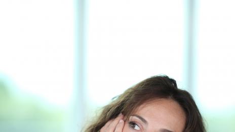 Как да оцелеете по време на скучна офис среща