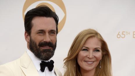 Блясък от червения килим на наградите „Еми“