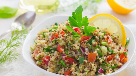 Видео рецепта: Салата с киноа