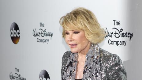 Почина Джоан Ривърс