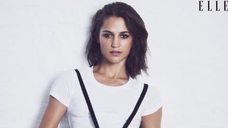 Алисия Викандер – следващото момиче на Бонд