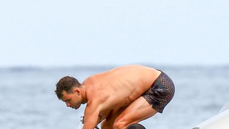 Никол и Гришо - любов и закачки в Сен Тропе