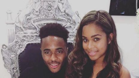 В селската къща на футболния ас Рахим Стърлинг