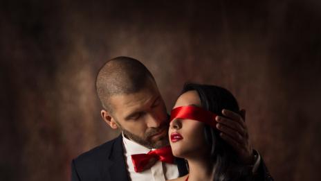 Странните неща, които двойките правят (Видео)