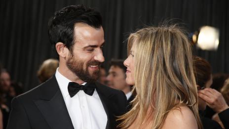 Дженифър Анистън се отказа от предбрачен договор