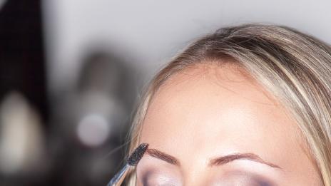 Съвети за красиво оформени вежди