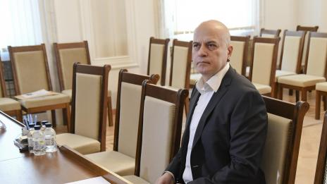 Концертът на Слави блокира София