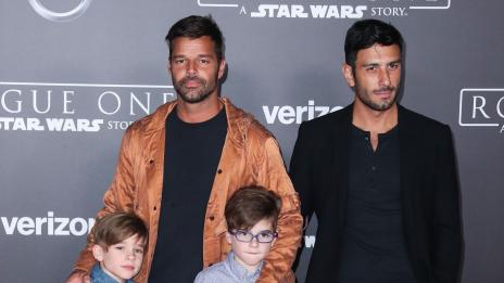 Рики Мартин се възбужда от красиви стъпала