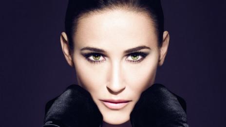 Деми Мур „възкръсна“ благодарение на фотошопа