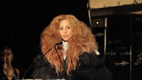 Безсрамната Гага остана чисто гола на сцената (18 +)