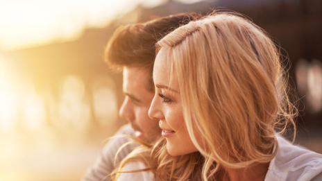 Защо жените приемат комплиментите толкова трудно?