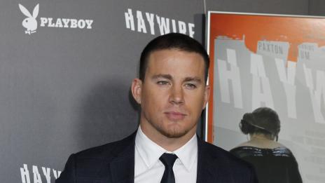 Чанинг Тейтъм се майтапи с колежка с изкуствен пенис