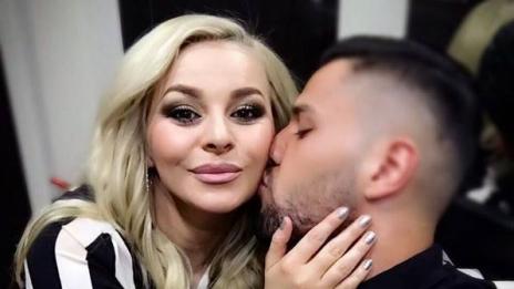 ДесиСлава потвърди: Бременна съм!