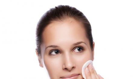 Черен хайвер за обновена кожа от AVON