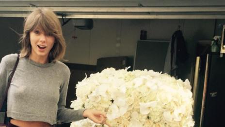 Тейлър Суифт най-накрая застава пред олтара?